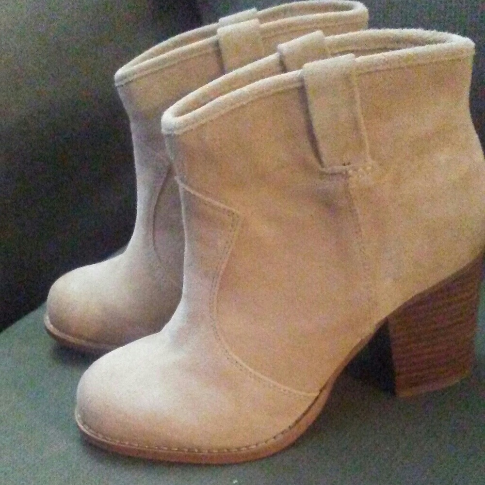 Leather suede ankle boots